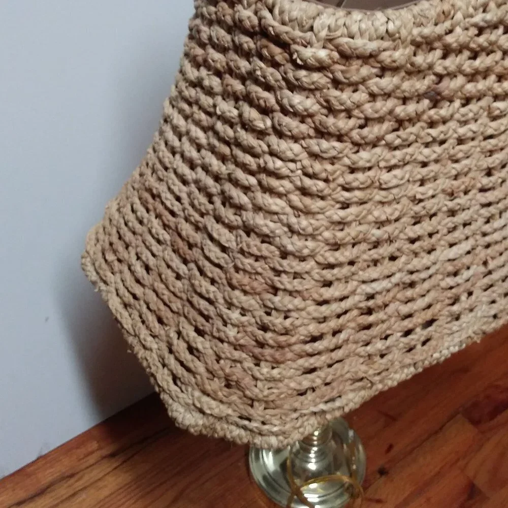 Wicker Seagrass Lamp Shade woven Table Lamp RARE Braided Anthropologie style EUC